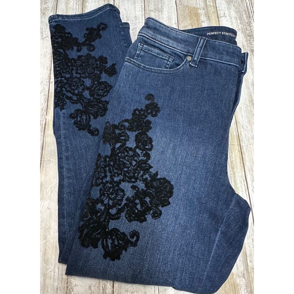 Chicos Perfect Stretch Girlfriend Slim Leg Ankle Jeans Flocked Size 1(U.S. 6)